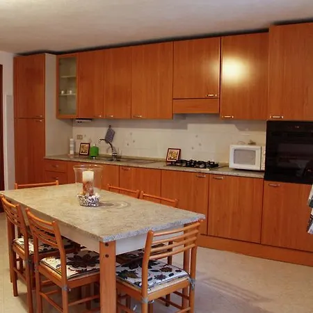 Maison La Tour Apartamento *